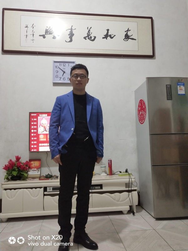孤独的狼的第一张照片--山东上门女婿服务网